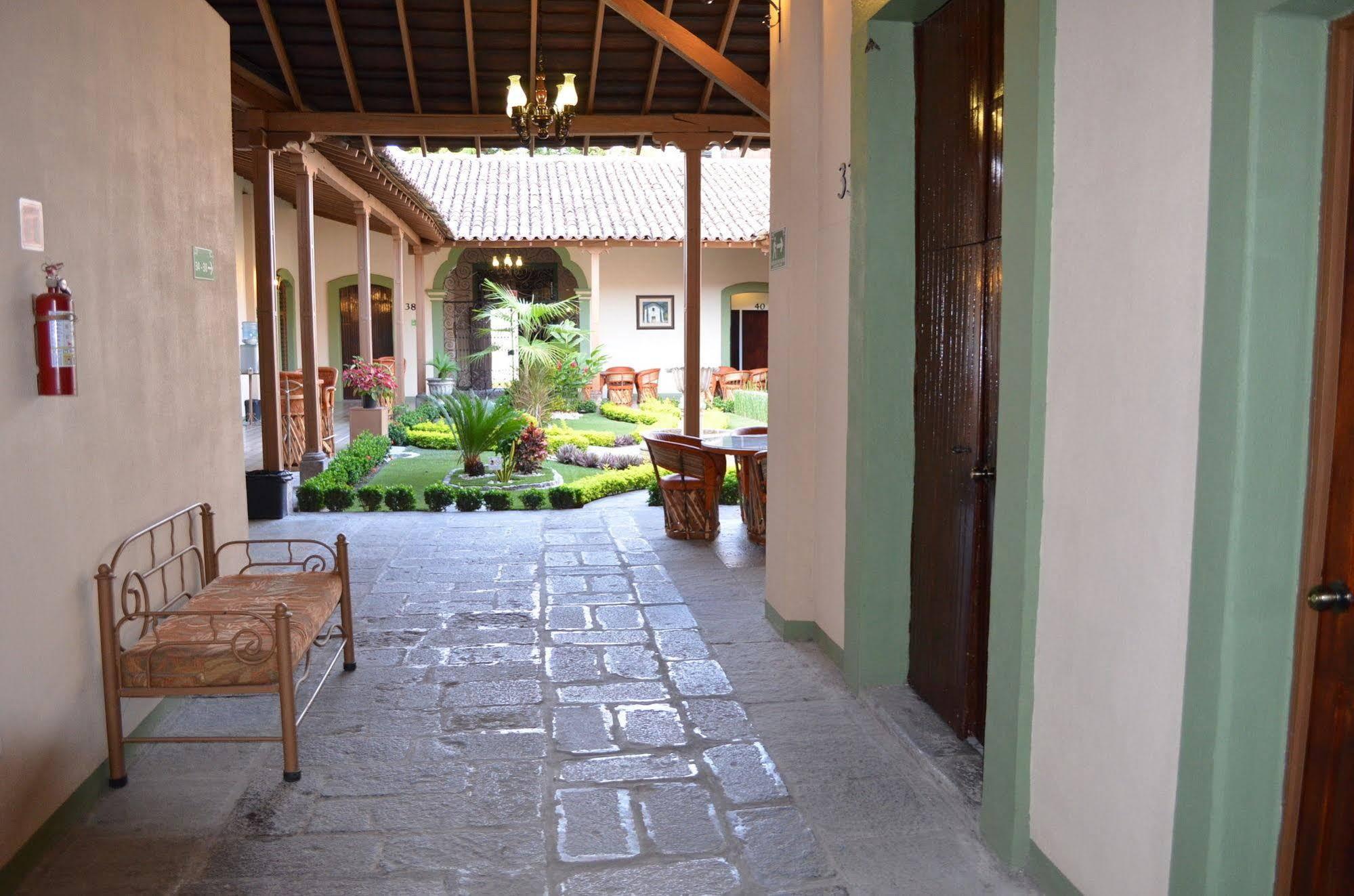 Hotel La Merced Colima Exteriér fotografie